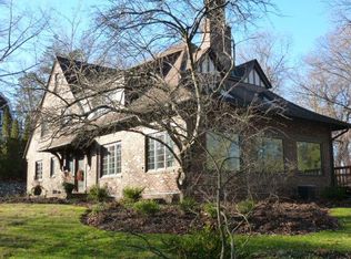 16 Geddes Heights Dr, Ann Arbor, MI 48104