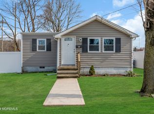 42 Wooley St, Matawan, NJ 07747