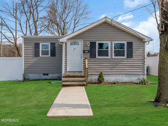 42 Wooley Street, Matawan, NJ 07747