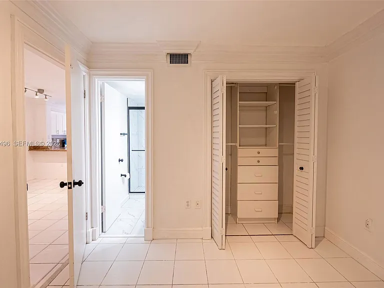 2575 SW 27th Ave — Photo 17
