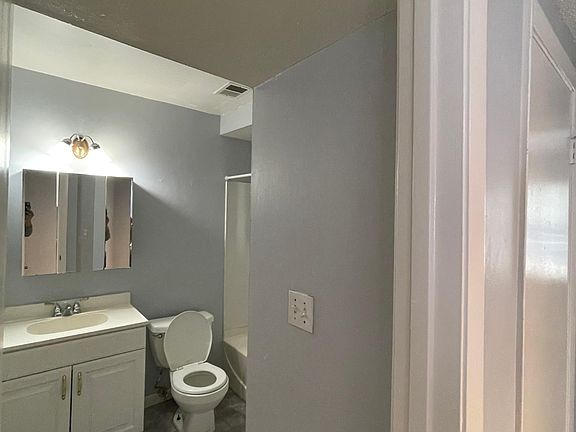 5th image of 3284 S Bumby Ave #3