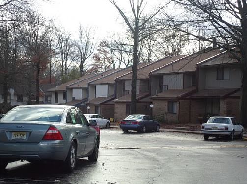 2nd image of 1801 Laurel Rd Unit 1405