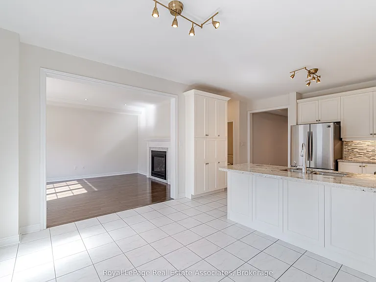 3172 Ernest Appelbe Blvd — Photo 10