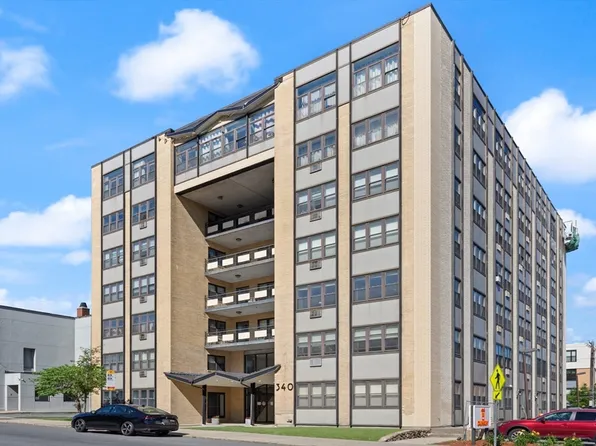 340 Main St APT 301, Melrose, MA 02176