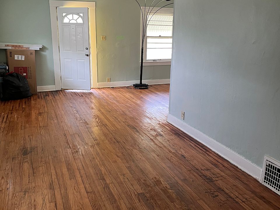 2nd image of 5031 Walrond Ave