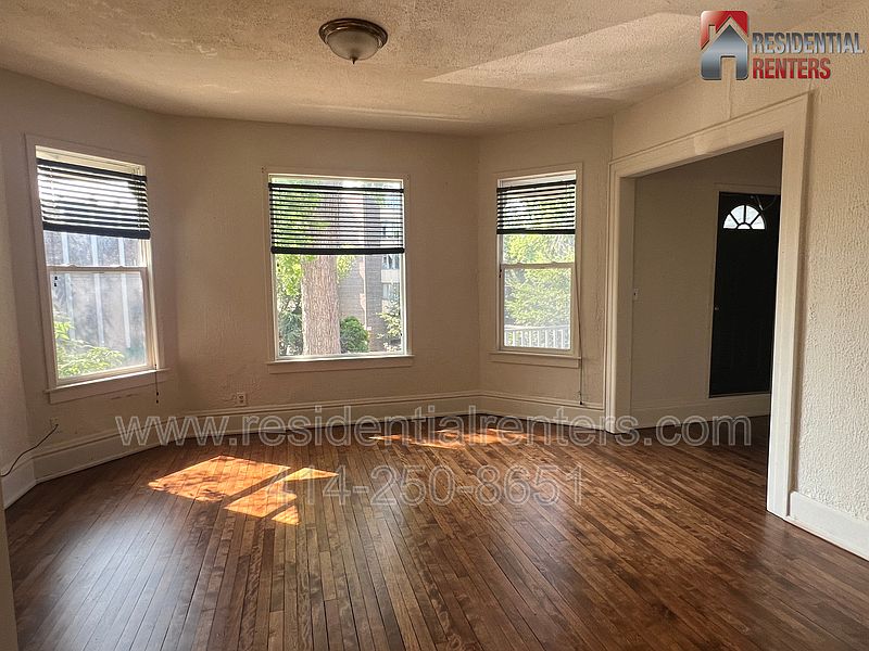 1852 N Cambridge Ave Milwaukee WI Zillow