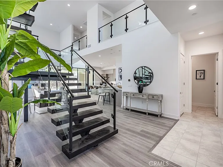 20337 W Aberdeen Ln — Photo 37