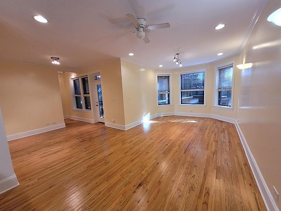4th image of 1142 W Pratt Blvd #1A