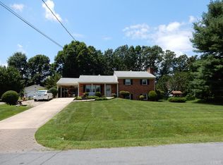 156 Deerwood Dr, Lynchburg, VA 24502
