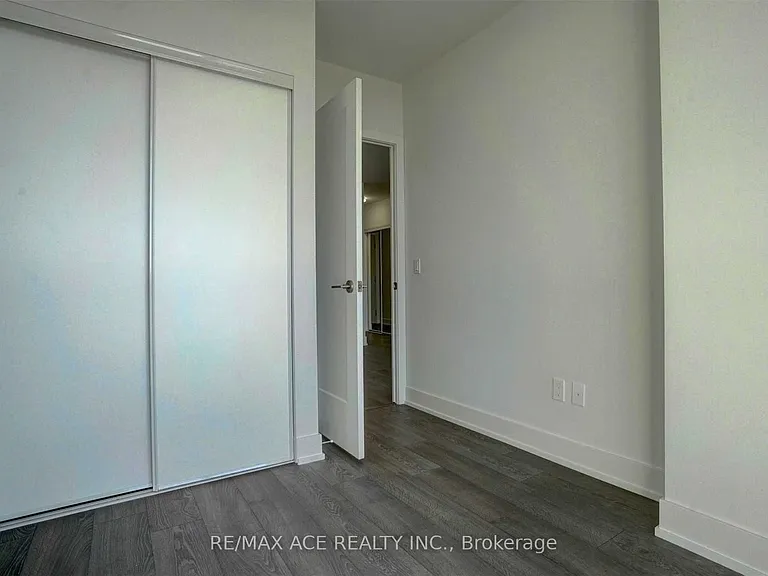2550 Simcoe St N #218 — Photo 16