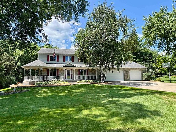 4th image of 6443 Hickory Ln