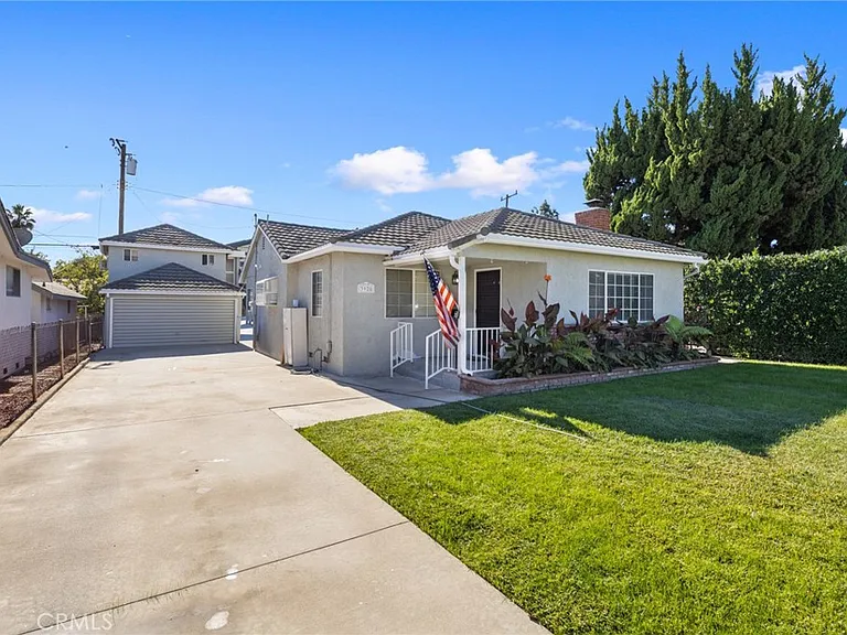3920 Elma Rd — Photo 4