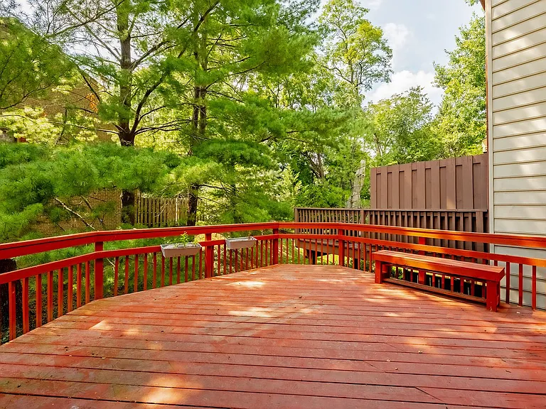 215 Lynn Manor Dr — Photo 26