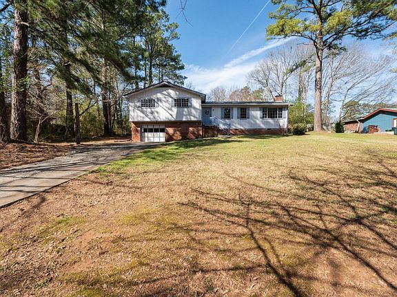 2nd image of 509 Hemlock Dr