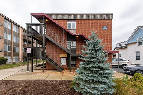 839 Tappan St #1 Photo 1