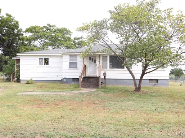 1309 Ray St, Dexter, MO 63841