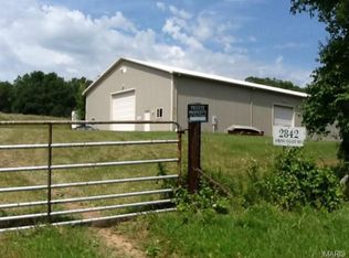 2842 Spring Valley Rd, Pacific, MO 63069
