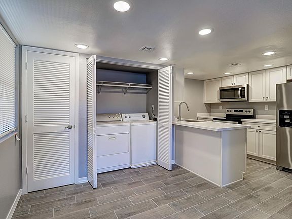 5th image of 1730 W Emelita Ave APT 2044