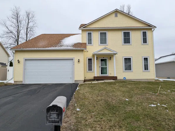 412 McClennan Dr, Fayetteville, NY 13066