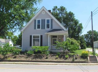 736 Buchanan St, Carthage, IL 62321