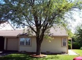 201 Elmwood Rd, Romeoville, IL 60446