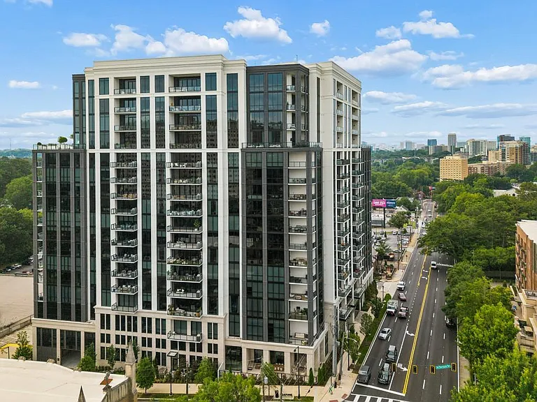 2425 Peachtree Rd NE #607 — Photo 43