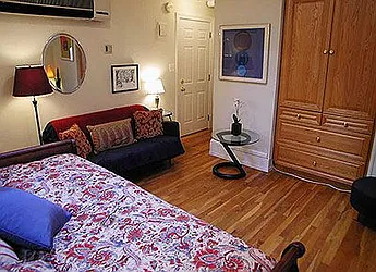 Rented by Verdi Square Realty