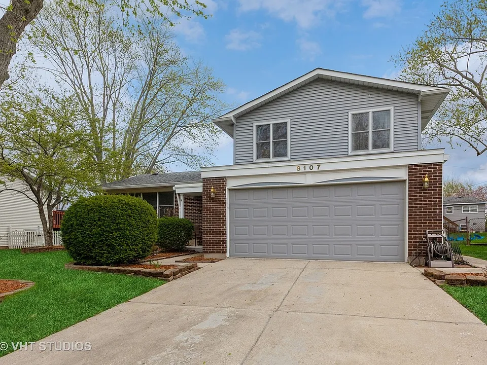 8107 Leawood Ln