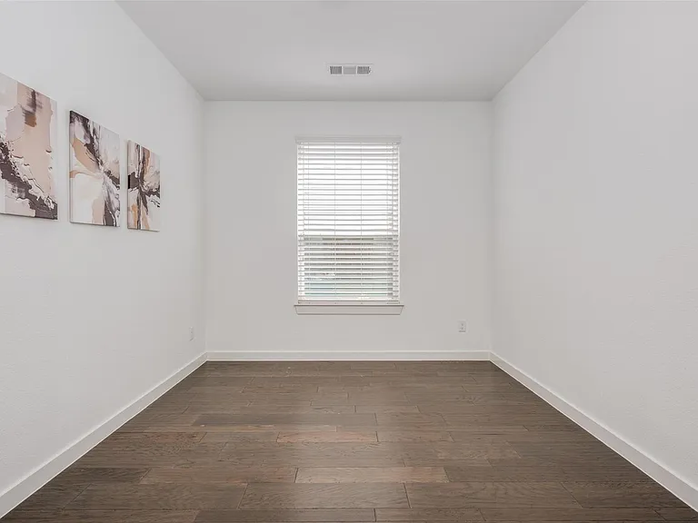 1728 Heron Way — Photo 15