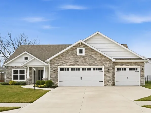 13553 Stone Table Blvd, Fort Wayne, IN 46845