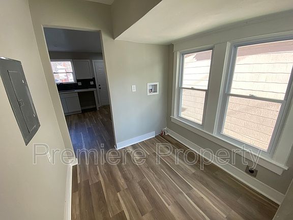 3rd image of 5206 Scarritt Ave