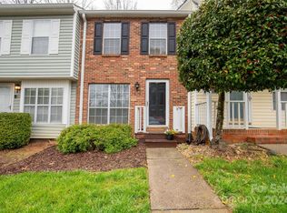 8119 Circle Tree Ln, Charlotte, NC 28277