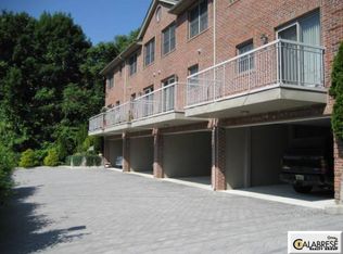 236 Myrtle Ave, Fort Lee, NJ 07024