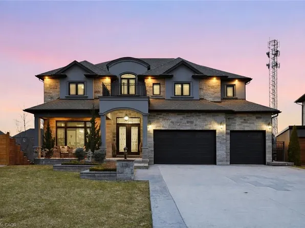 119 Willowbrook Dr, Welland, ON L3C 0G2