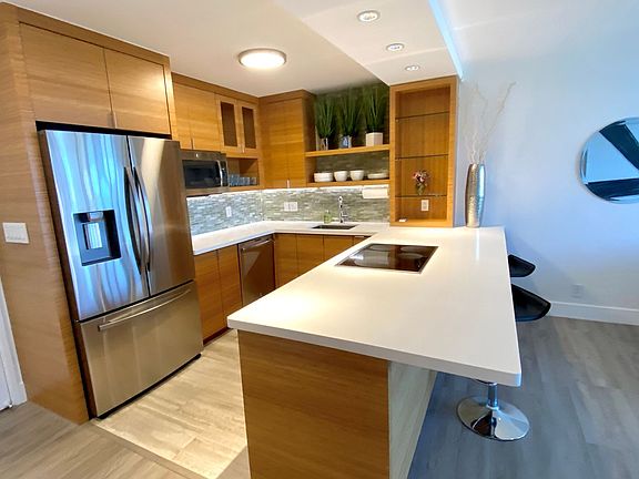 2nd image of 400 Hobron Ln APT 3307
