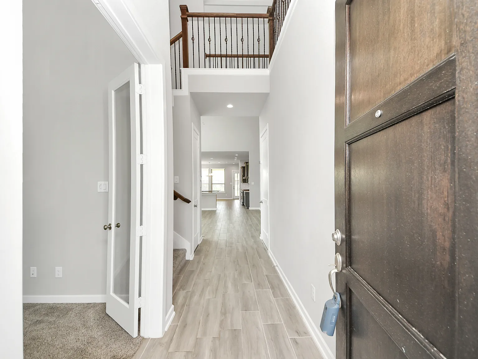 4 bed, 2701 sqft, $2,800 — Photo 4