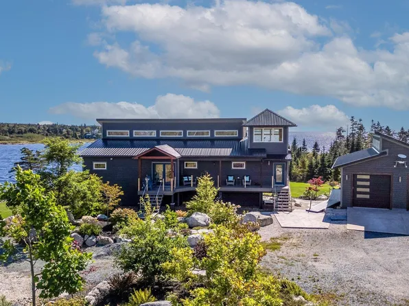 22 Thumbcap Ln, Halifax, NS B3V 0C8