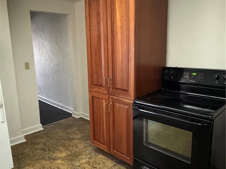 209 Chesterfield Rd — Photo 6