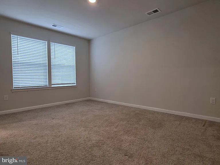 71 Filbert Dr — Photo 16