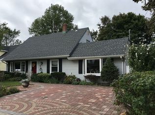 36 Vista Ln, Levittown, NY 11756