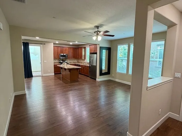 516 Dijon Pl — Photo 4