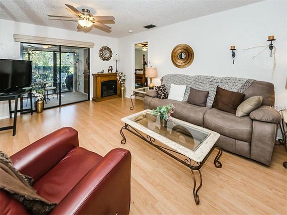 3rd image of 11511 113th St Unit 32A