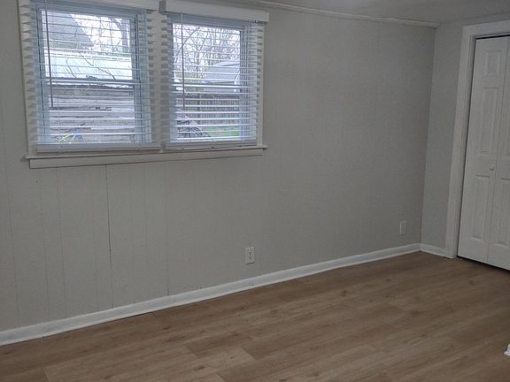 4th image of 143 Morrison St #2