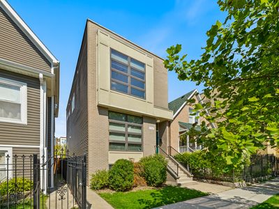 3566 W Palmer St, Chicago, IL, 60647