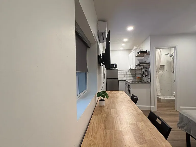 975 NE 143rd St — Photo 3