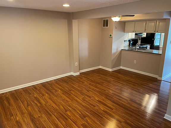 Living room/dining room reverse angle