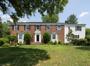 40 Thornley Dr, Chatham, NJ 07928