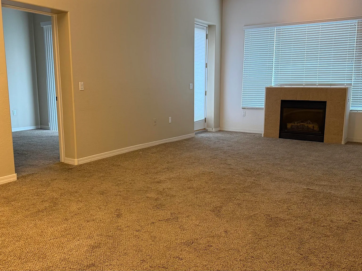 2 bed, 2.0 bath, 1243 sqft, $2,250 — Photo 1