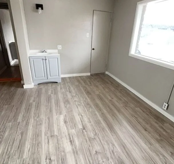 1408 Edison St — Photo 6