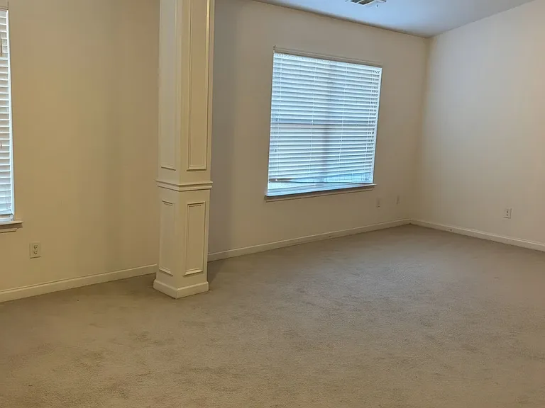 5697 Radford Loop — Photo 5